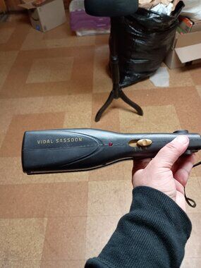Vintage Sassoon Hair Straightener VC 129 NWS Tested & Works!